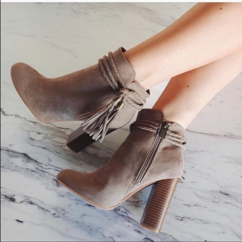 Taupe triple braid tassel suede booties - Picture 1 of 4